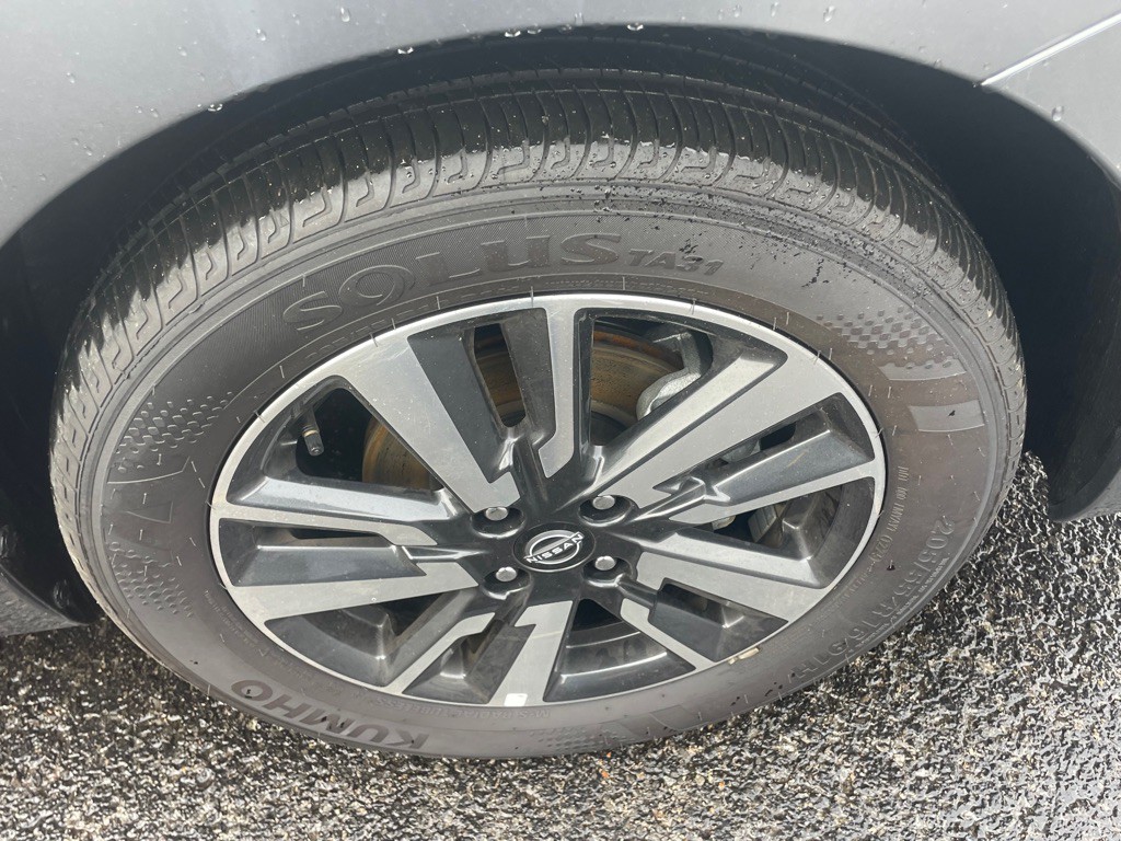 2025 Nissan Versa Image 35