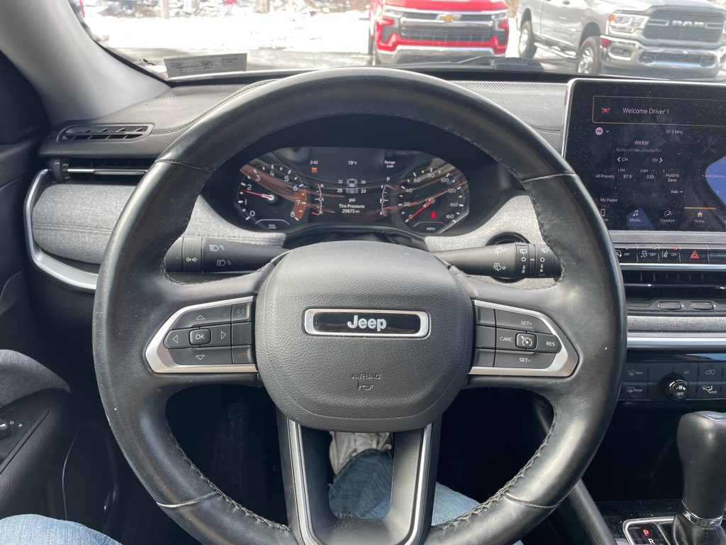 2022 Jeep Compass Image 8