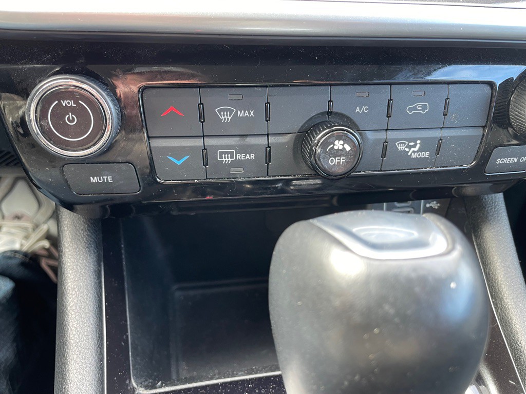 2022 Jeep Compass Image 10