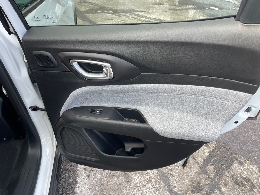 2022 Jeep Compass Image 19