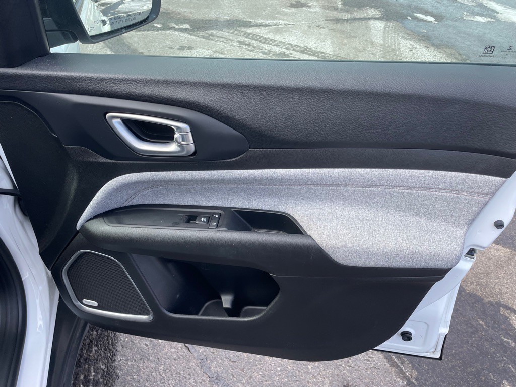 2022 Jeep Compass Image 20