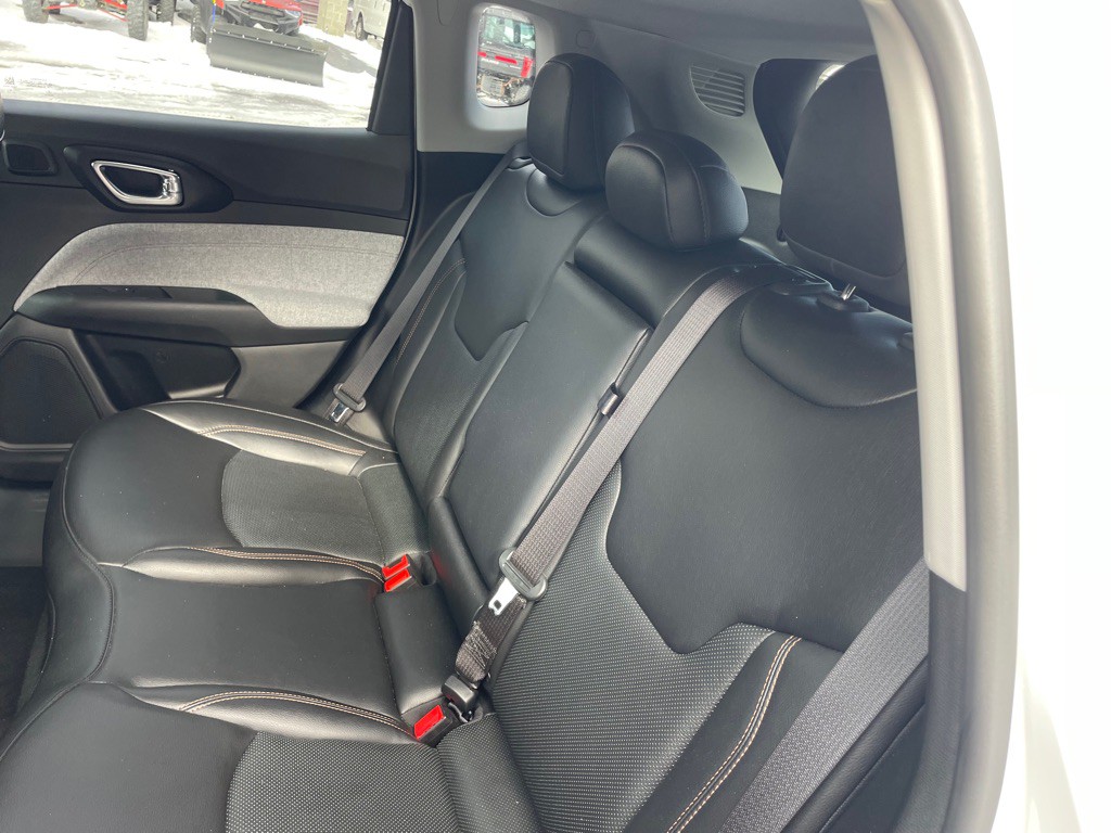 2022 Jeep Compass Image 23