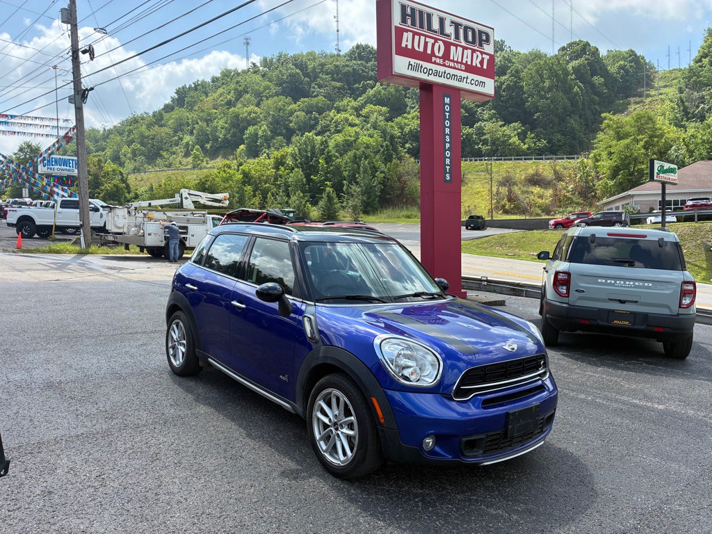 2015 MINI Cooper Image 1