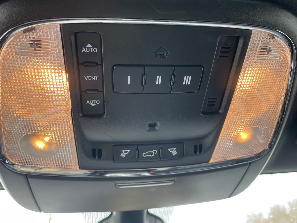 2022 Jeep Grand Cherokee Image 23