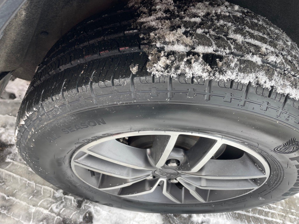 2022 Jeep Grand Cherokee Image 25