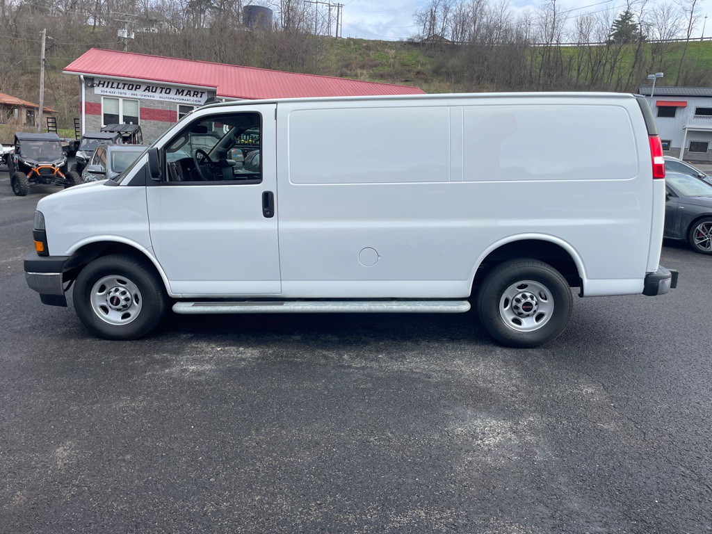 2024 GMC Savana Image 3