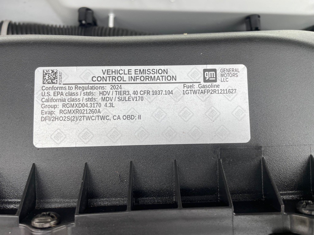 2024 GMC Savana Image 19