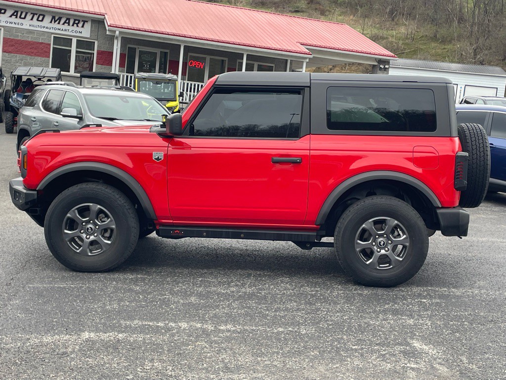 2023 Ford Bronco Image 3