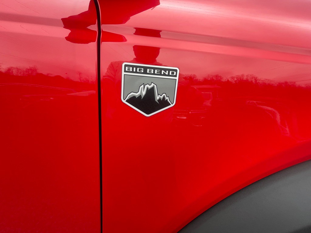 2023 Ford Bronco Image 8