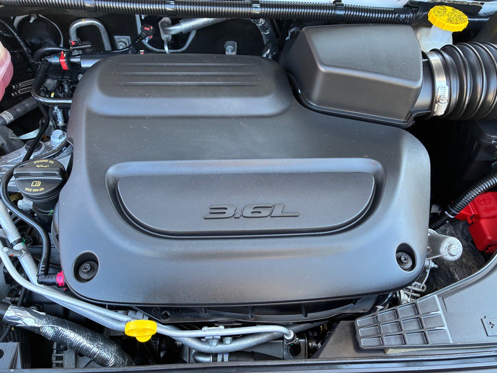 2024 Chrysler Pacifica Image 27