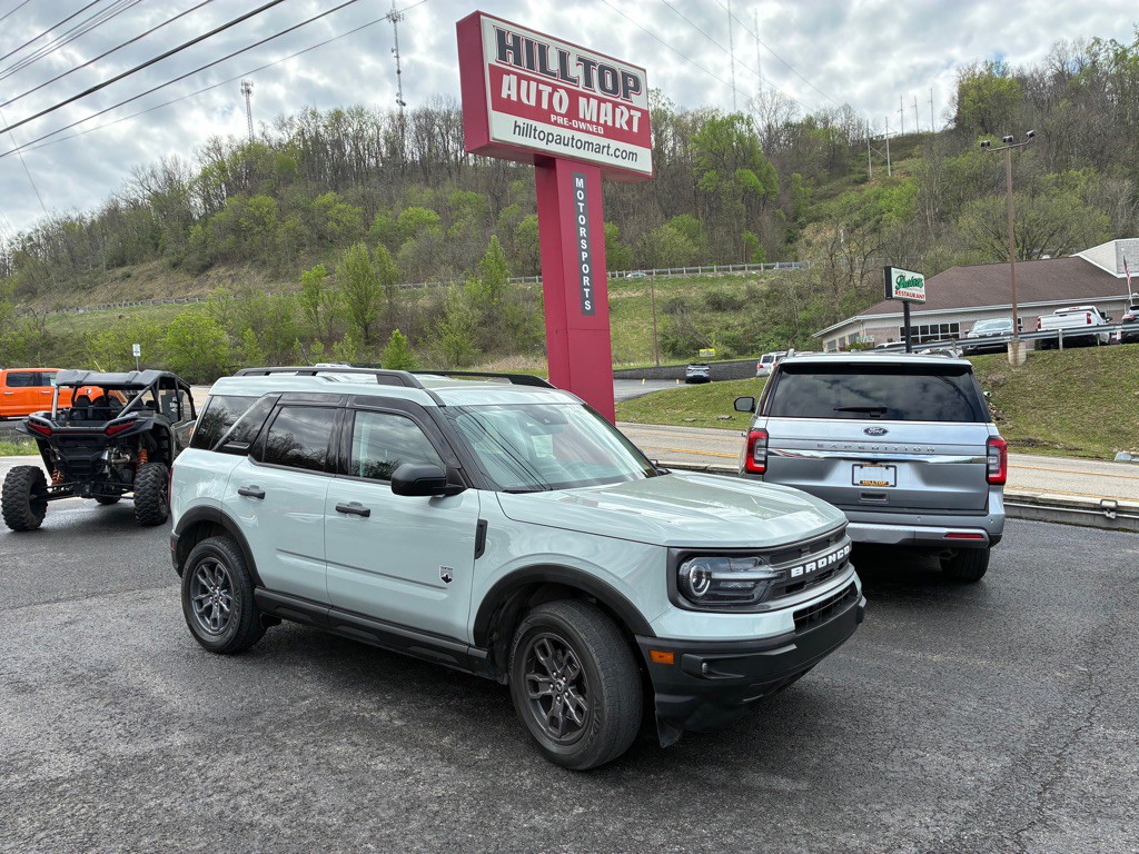 2021 Ford Bronco Image 1