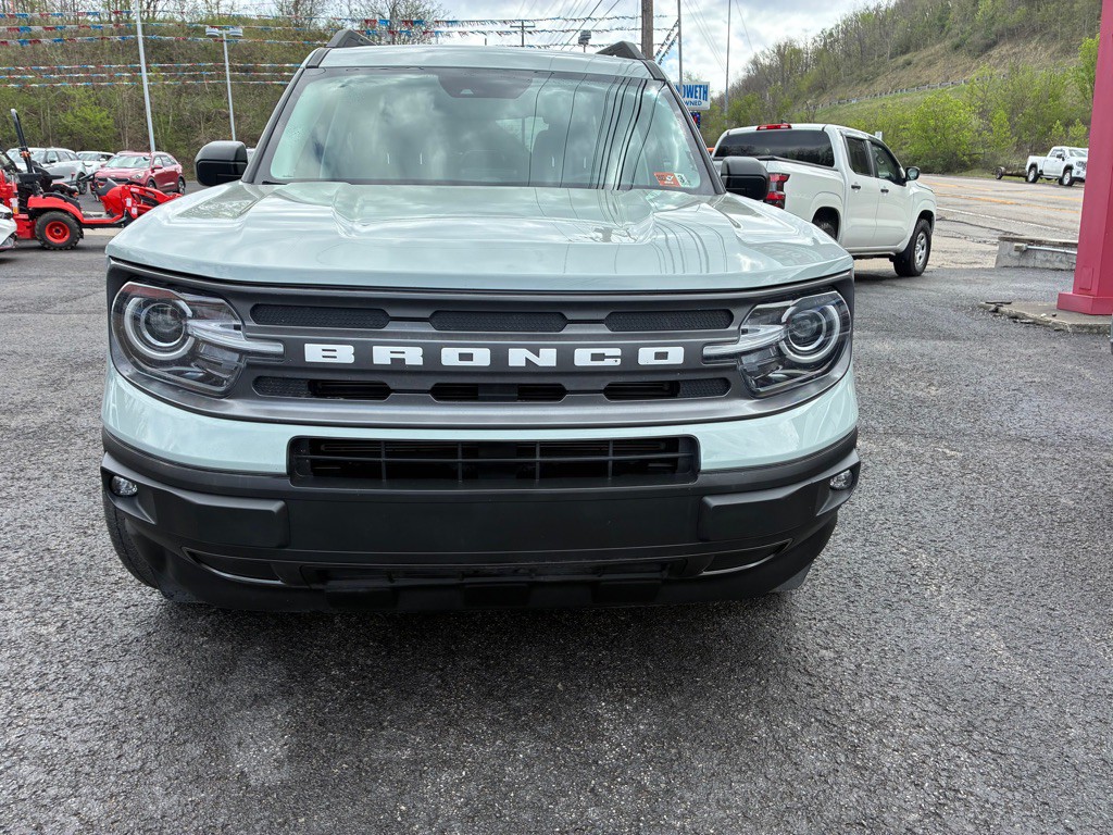 2021 Ford Bronco Image 2