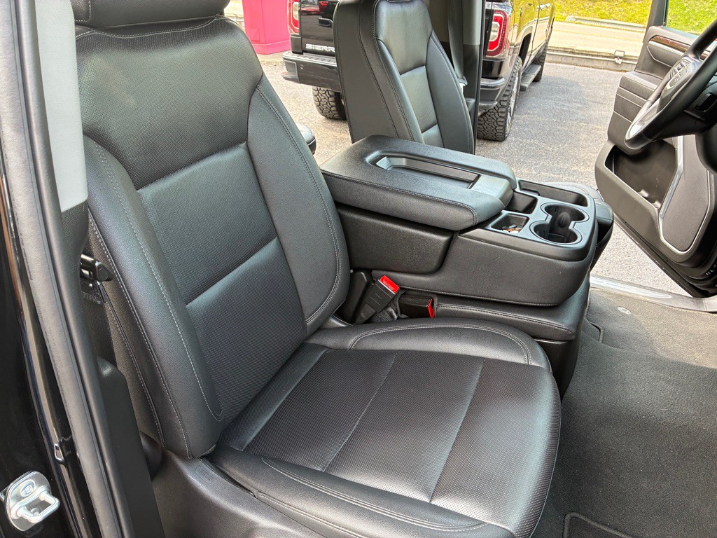 2025 GMC Sierra Image 18