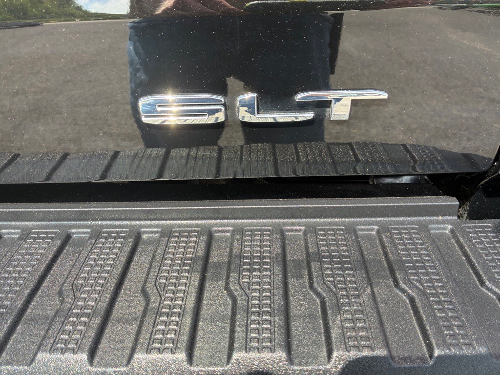 2025 GMC Sierra Image 32