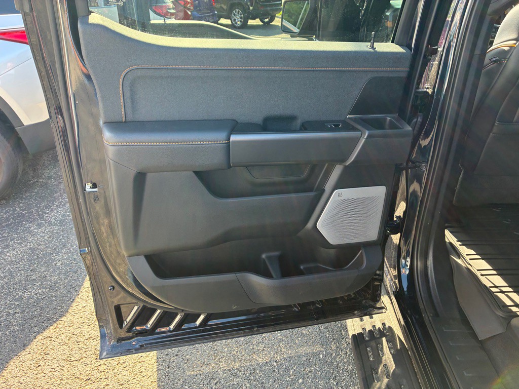2025 Ford F-150 Image 17
