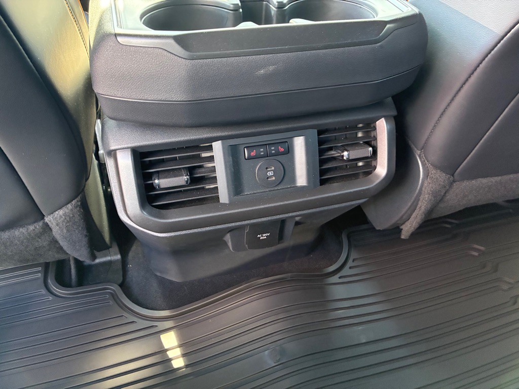 2025 Ford F-150 Image 24