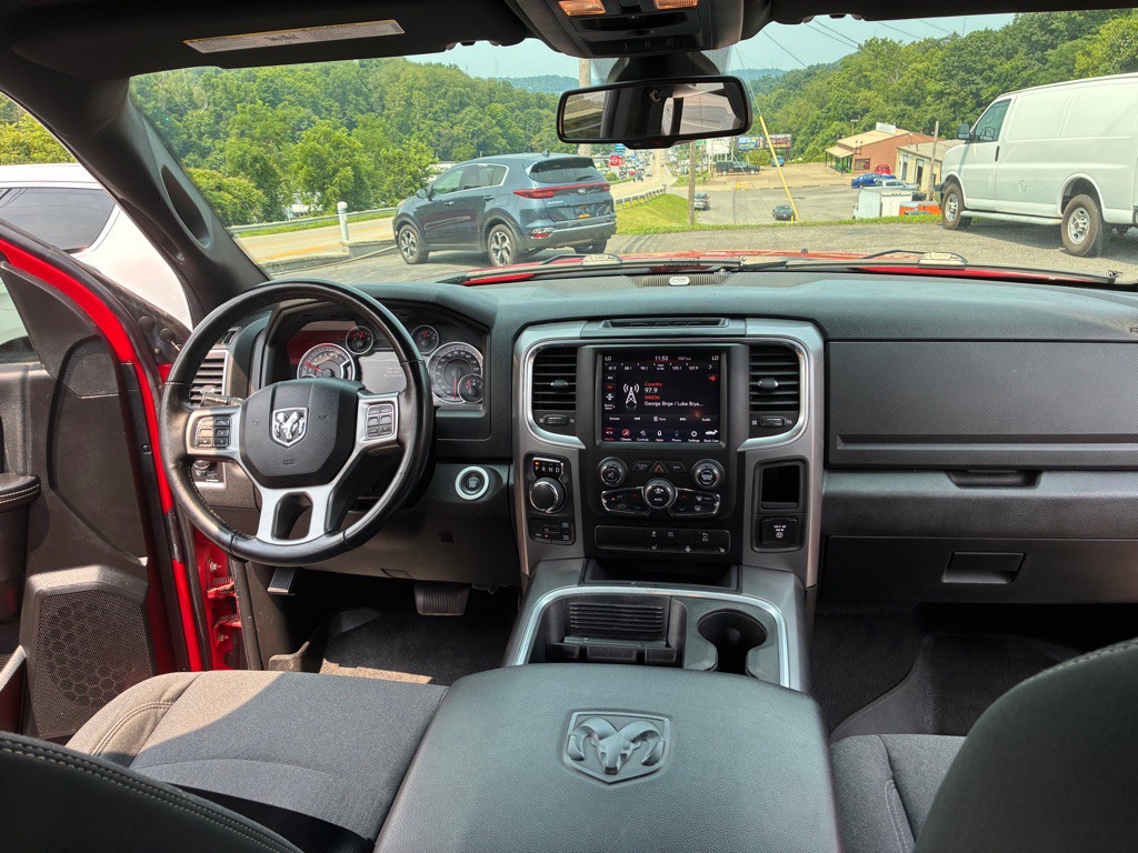 2021 RAM 1500 Image 12