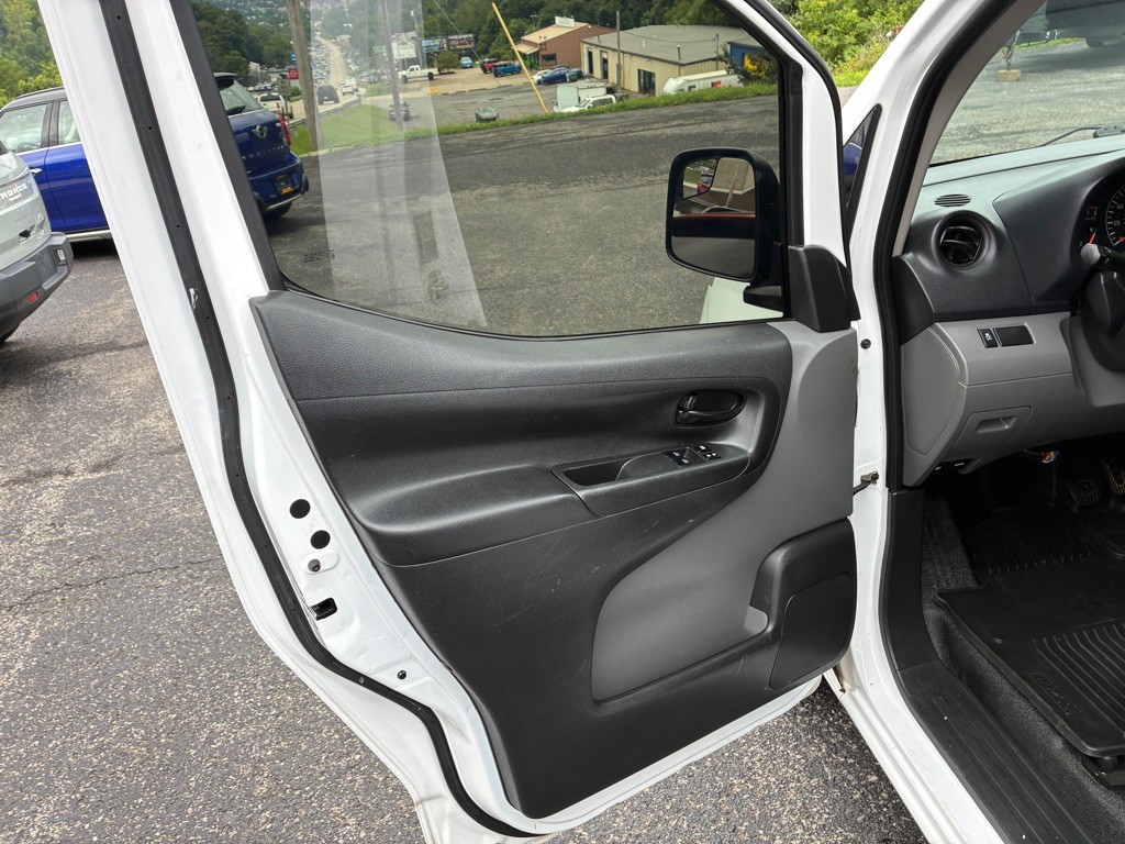 2021 Nissan NV200 Image 5