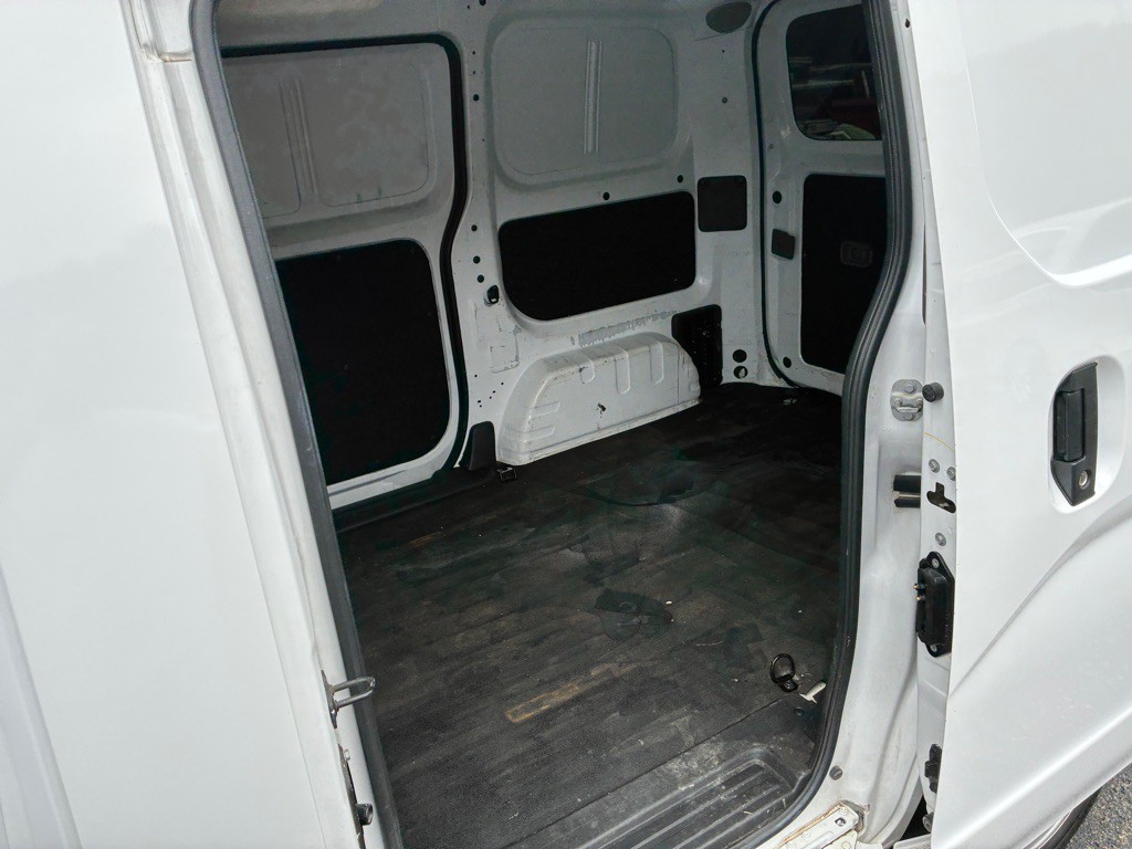 2021 Nissan NV200 Image 6