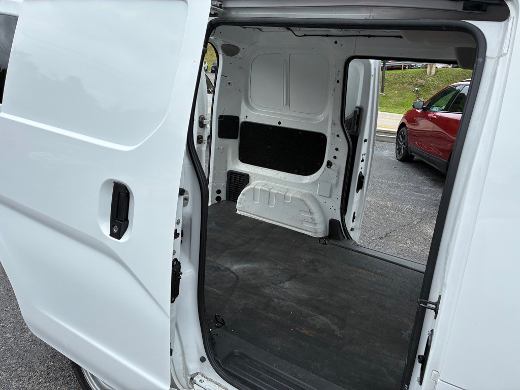 2021 Nissan NV200 Image 9