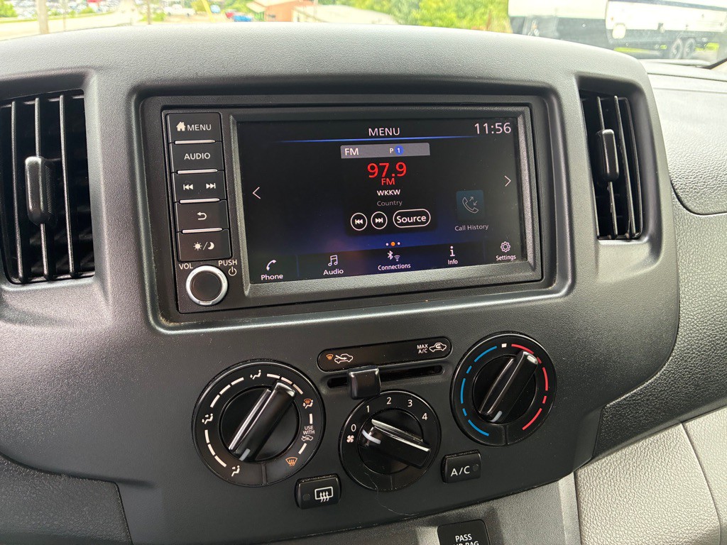 2021 Nissan NV200 Image 13