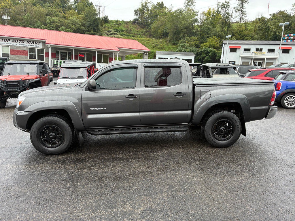 2015 Toyota Tacoma Image 3