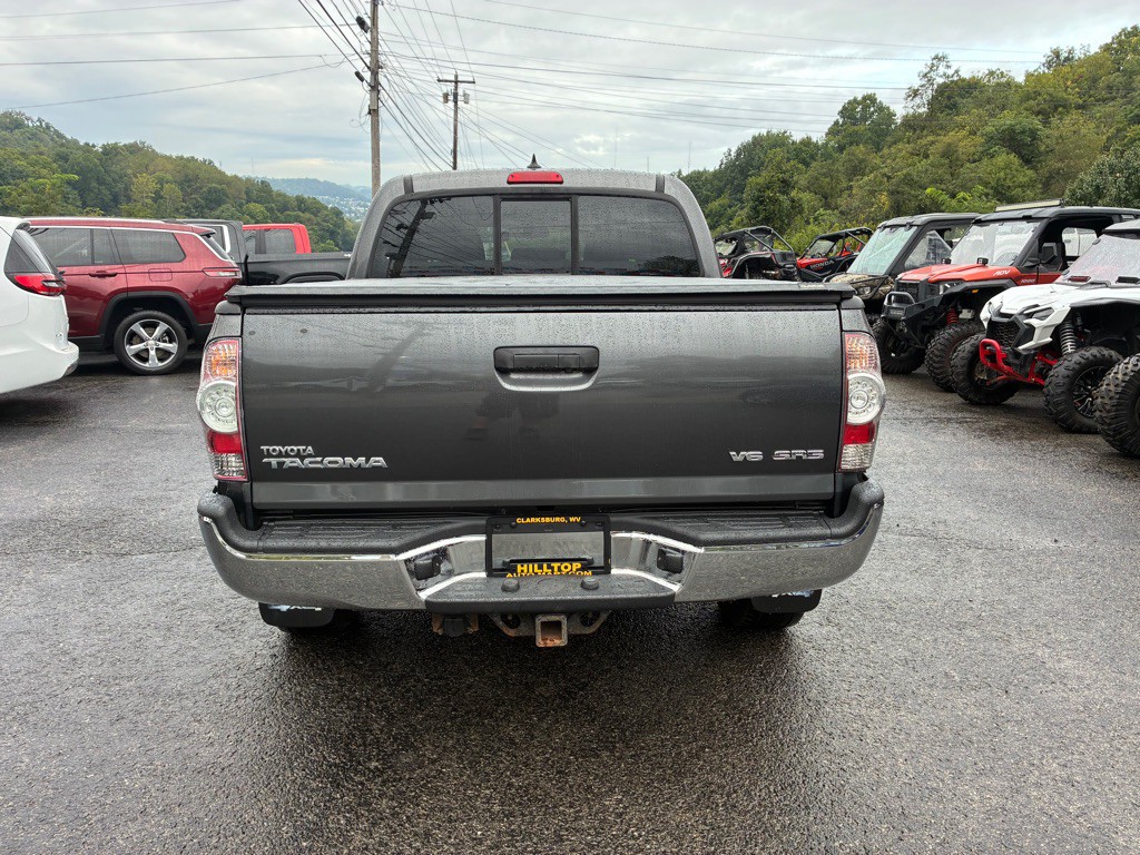 2015 Toyota Tacoma Image 4