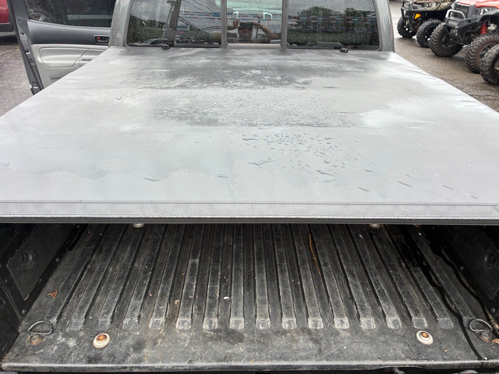2015 Toyota Tacoma Image 10