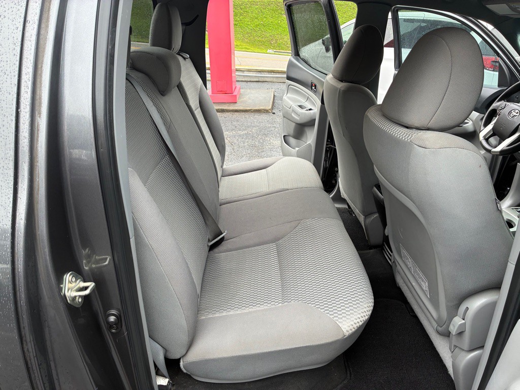 2015 Toyota Tacoma Image 20