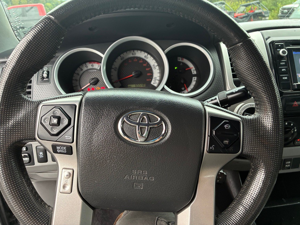 2015 Toyota Tacoma Image 23