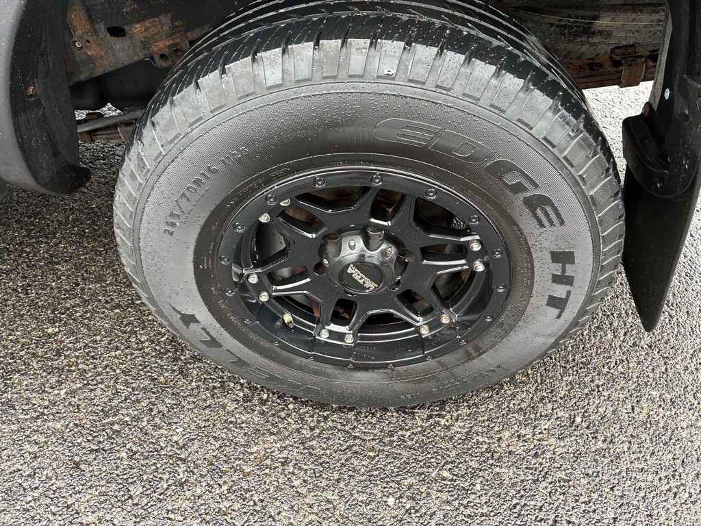 2015 Toyota Tacoma Image 35