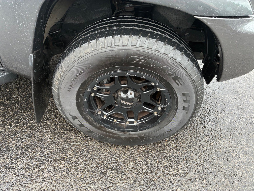 2015 Toyota Tacoma Image 37