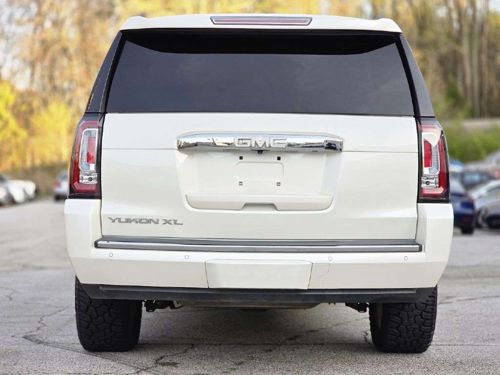 2015 GMC Yukon Image 6