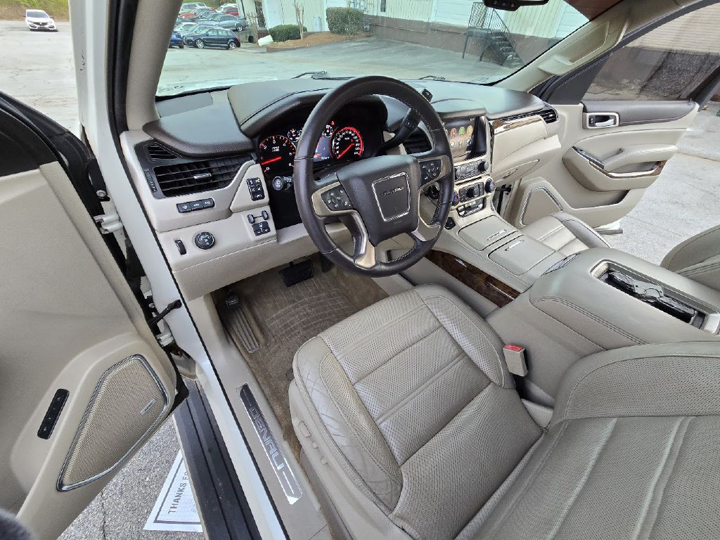 2015 GMC Yukon Image 24