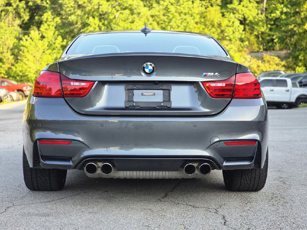 2015 BMW M4 Image 10