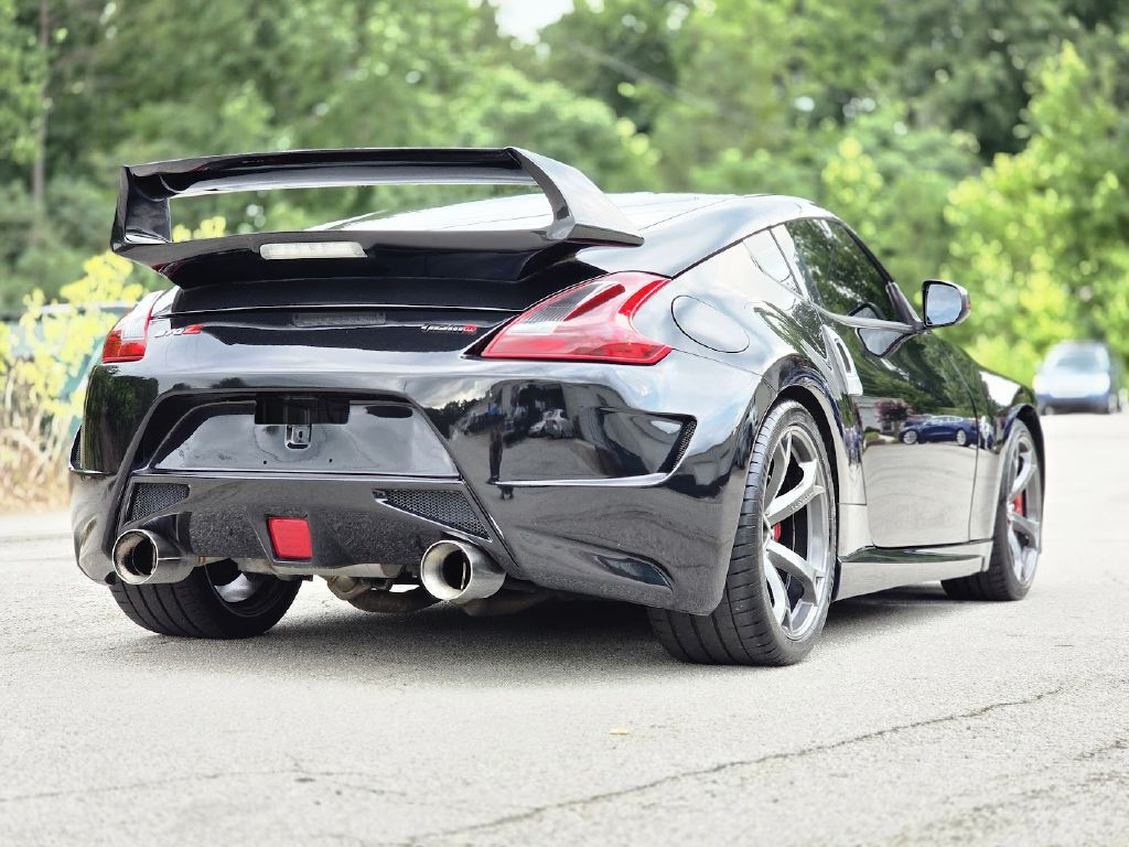 2014 Nissan 370Z Image 11