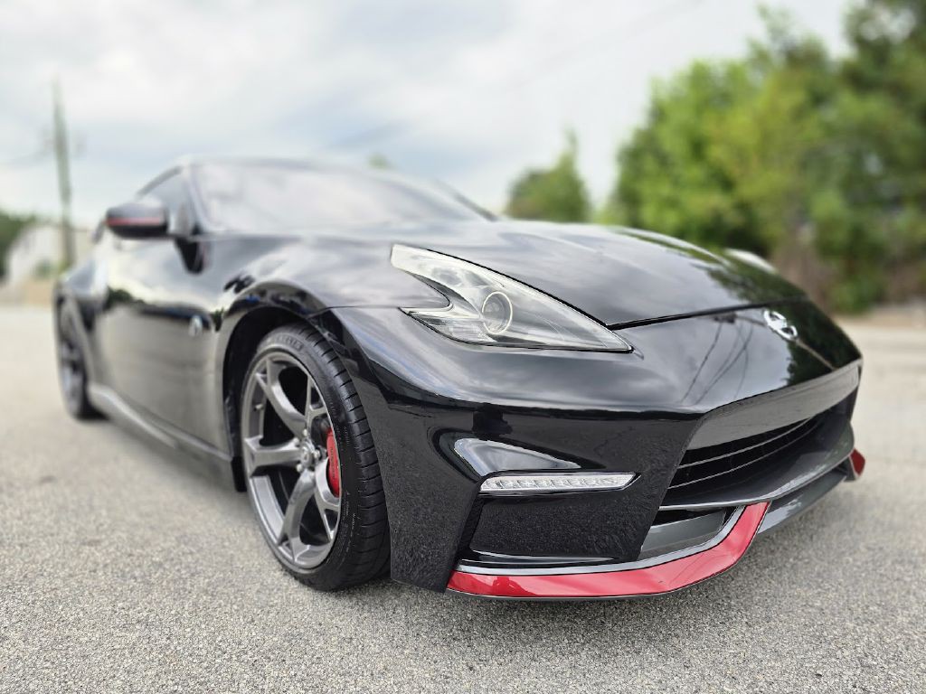 2014 Nissan 370Z Image 15