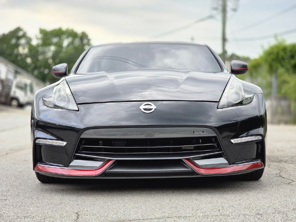 2014 Nissan 370Z Image 17
