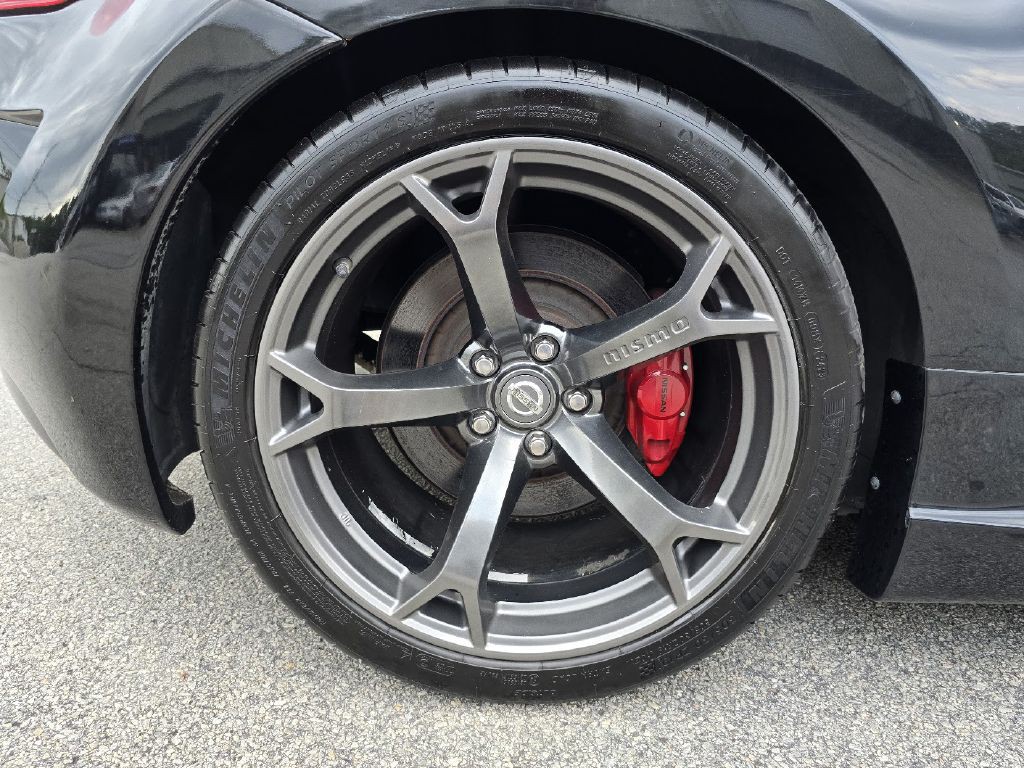 2014 Nissan 370Z Image 23