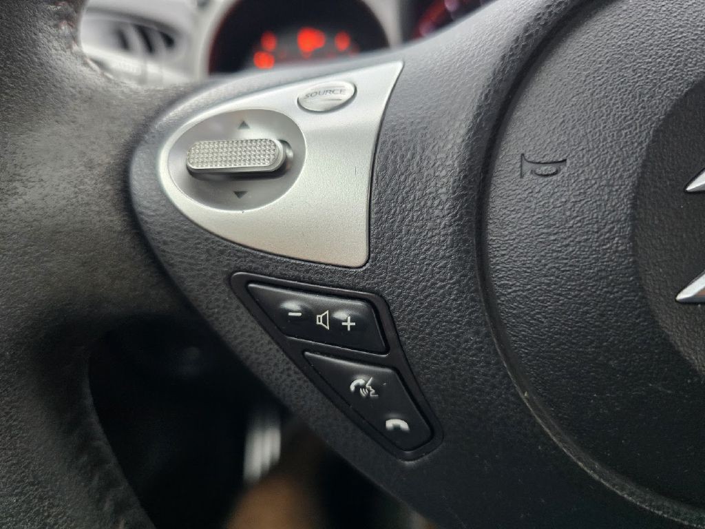 2014 Nissan 370Z Image 39