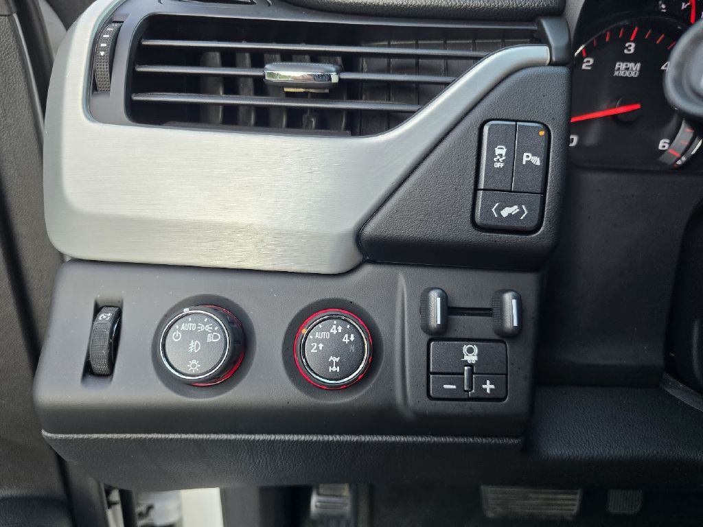 2016 GMC Yukon Image 38