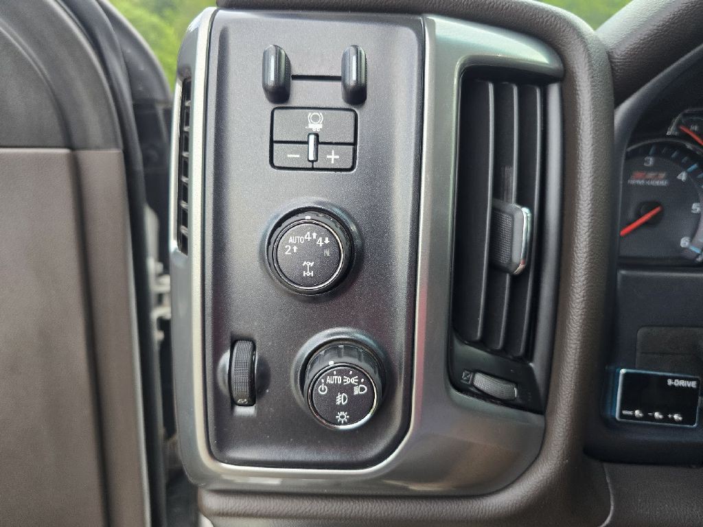 2018 Chevrolet Silverado 1500 Image 39