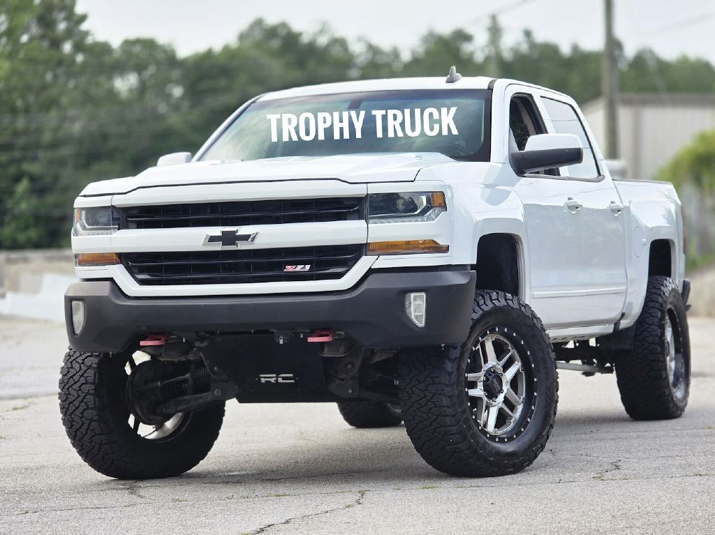 2018 Chevrolet Silverado 1500 Image 1