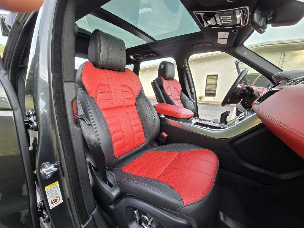 2017 Land Rover Range Rover Sport Image 2