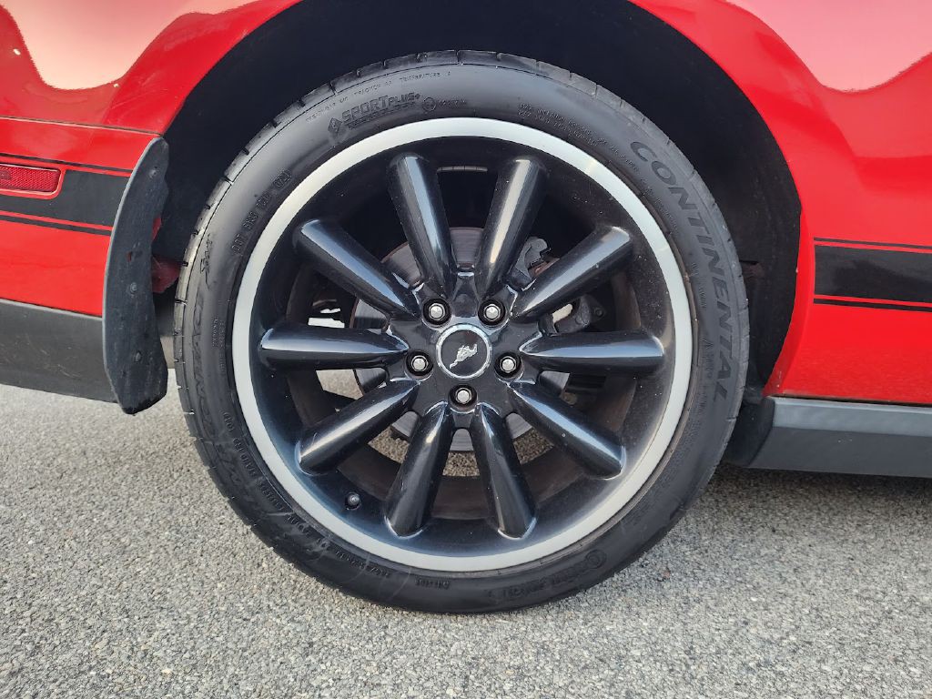 2012 Ford Mustang Image 15