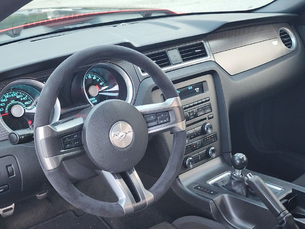 2012 Ford Mustang Image 19