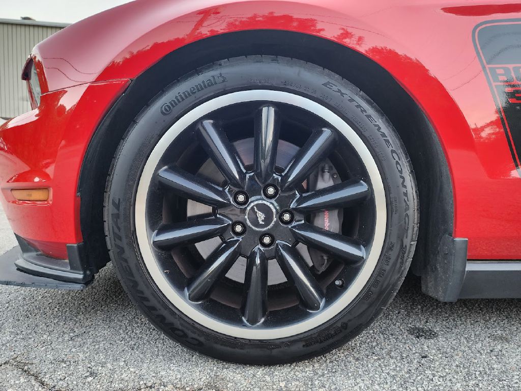 2012 Ford Mustang Image 11
