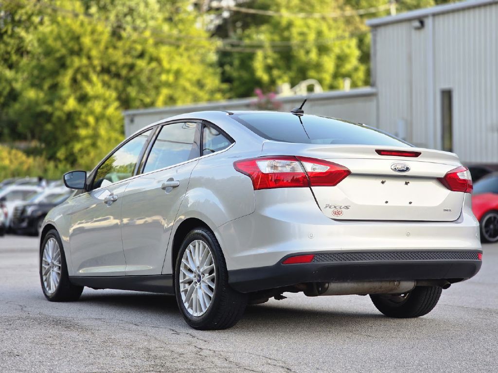 2012 Ford Focus Image 5