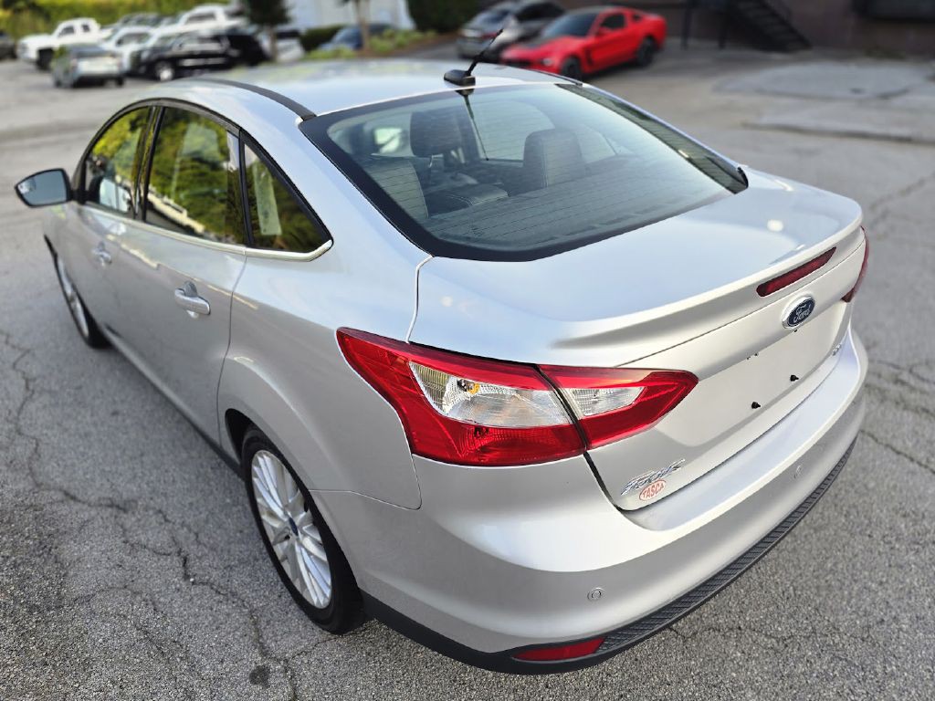 2012 Ford Focus Image 6