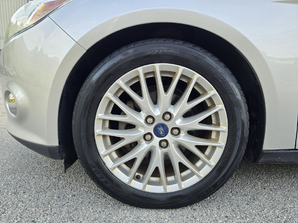 2012 Ford Focus Image 14